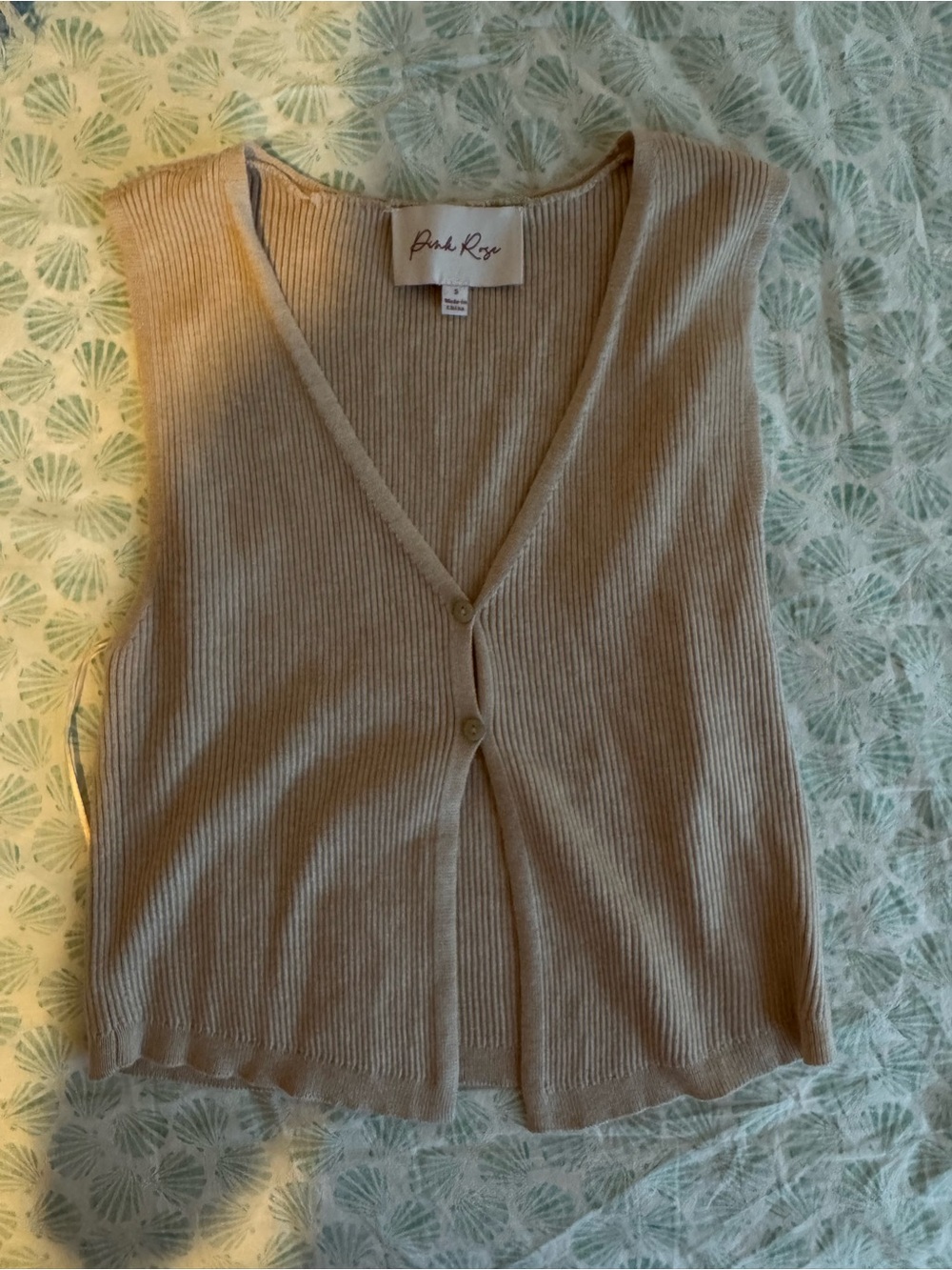Women's Sleeveless Ribbed V-Neck Button Cardigan - Beige